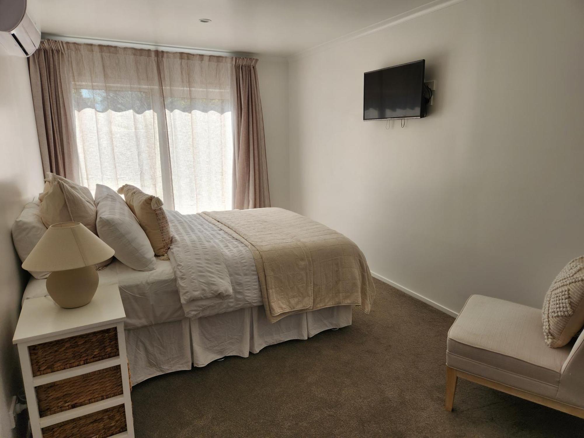 Sarah'S Guest House Havelock North Exterior photo